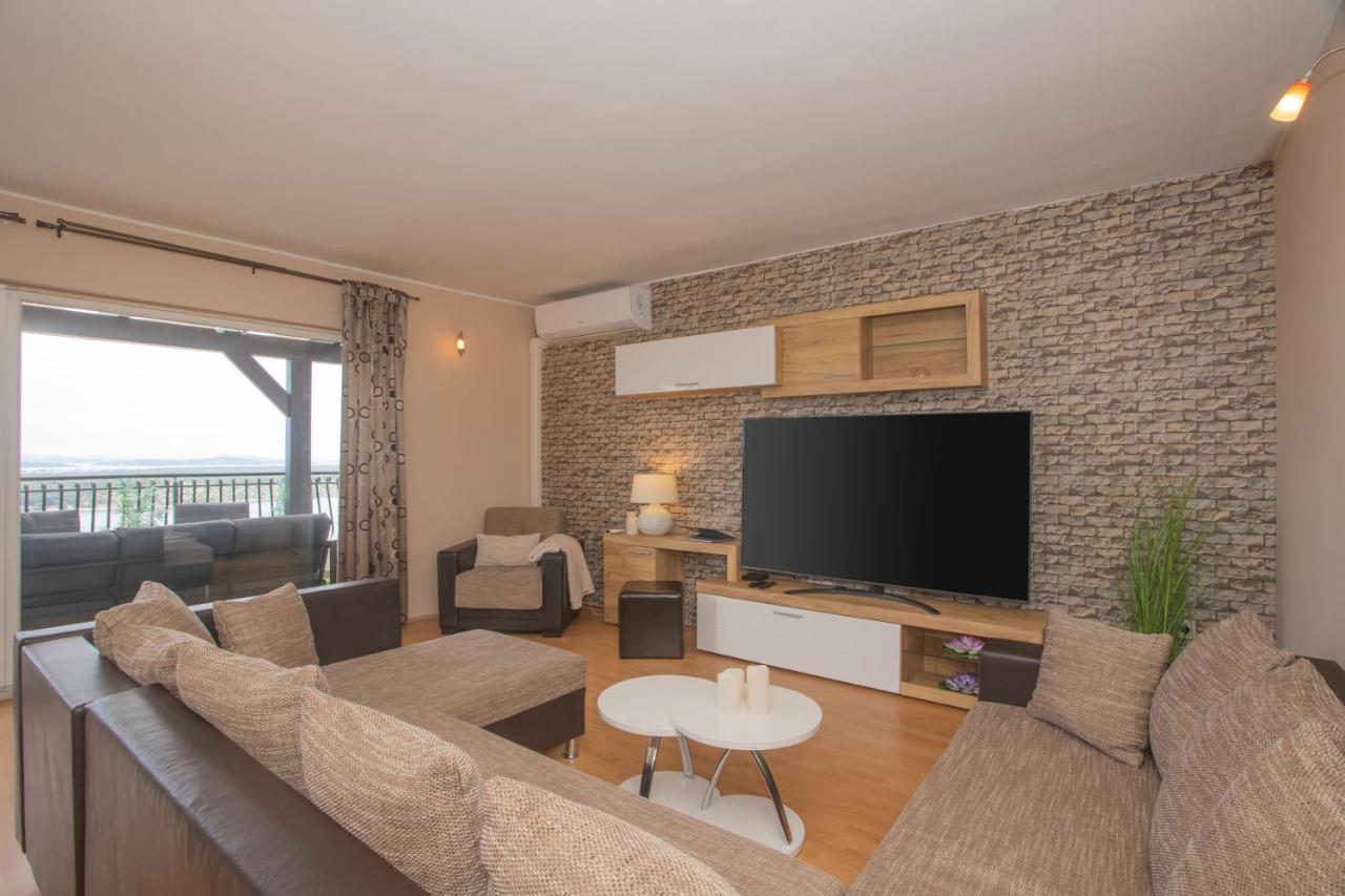 Apartment Mozart Шибеник Экстерьер фото
