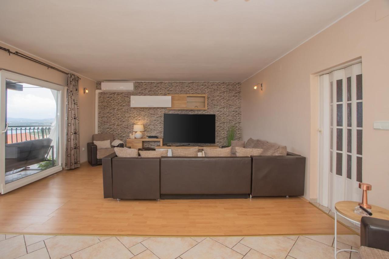 Apartment Mozart Шибеник Экстерьер фото