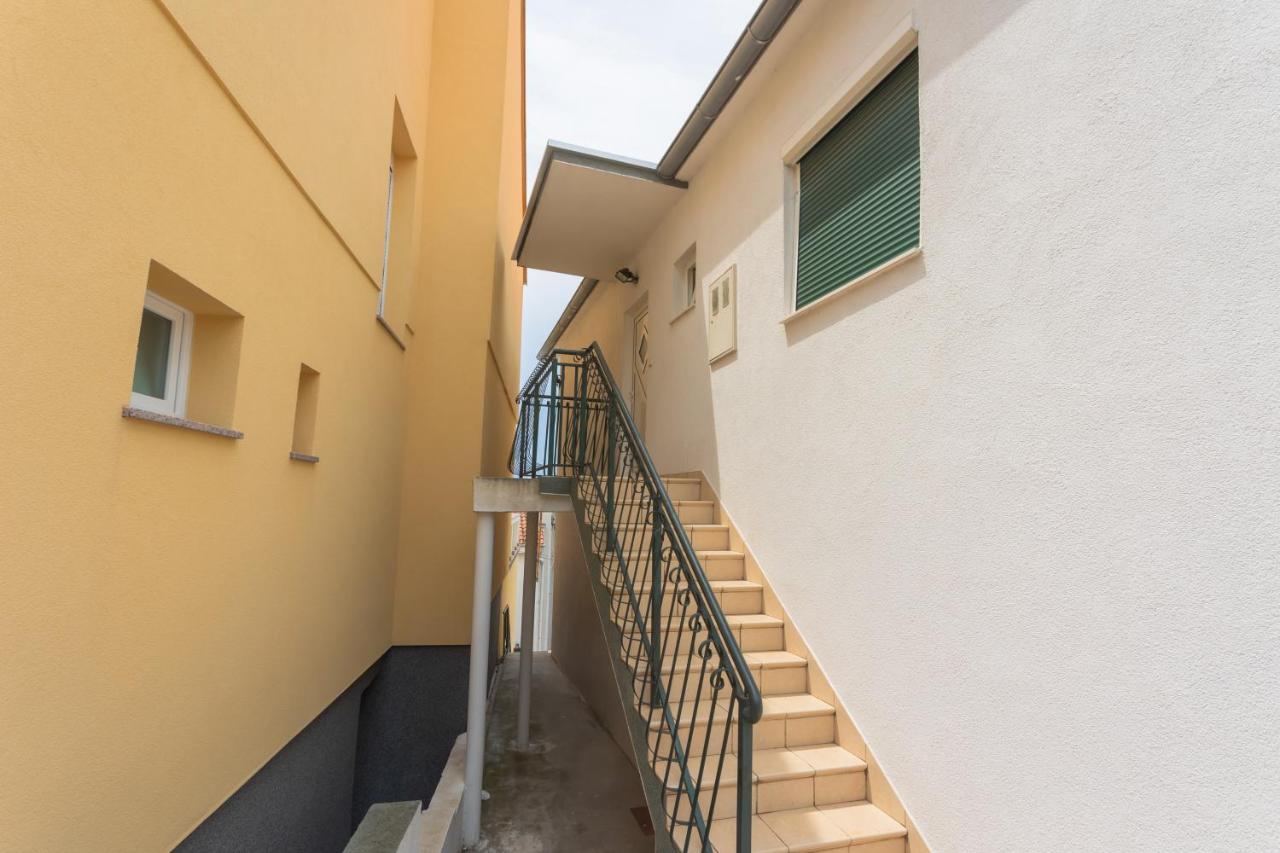 Apartment Mozart Шибеник Экстерьер фото